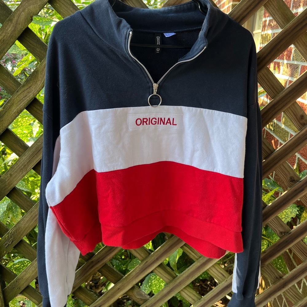 Cropped sweatshirt